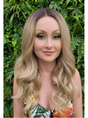 Trinity in Malibu Dream | 26" Long Curly Lace Front Wig